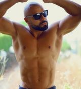 Миниатюра Мужчина Vlad Центральный Фотография 