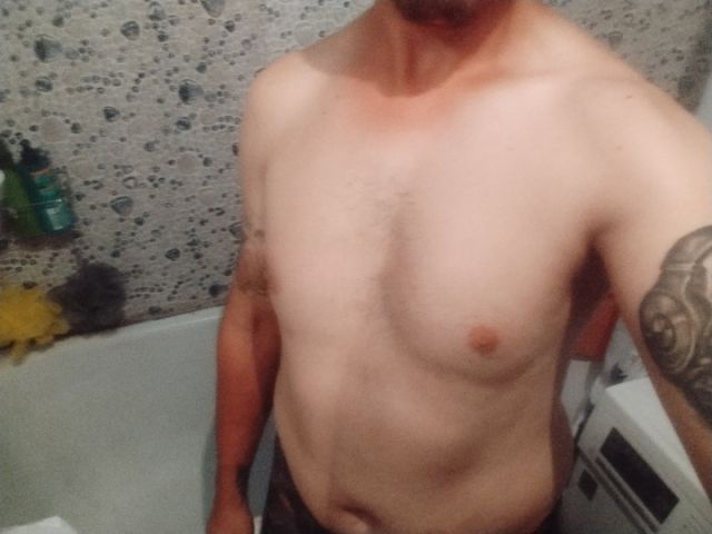 Мужчина Алексей Октябрьский